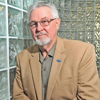 Vietnam veteran Bill Reynolds. KATHARINE LOTZE/Signal. 04062016 Vietnam veteran Bill Reynolds. KATHARINE LOTZE/Signal. 04062016