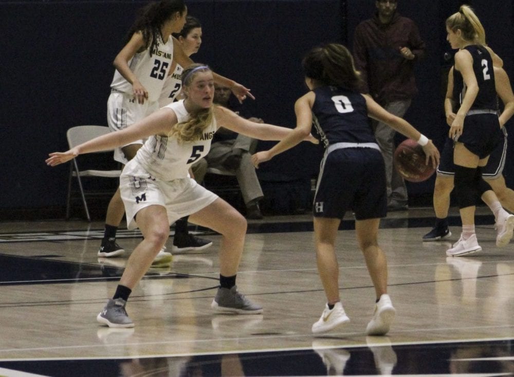 1206_sports_womens_hoops_TMU_HIU_HS_06_1