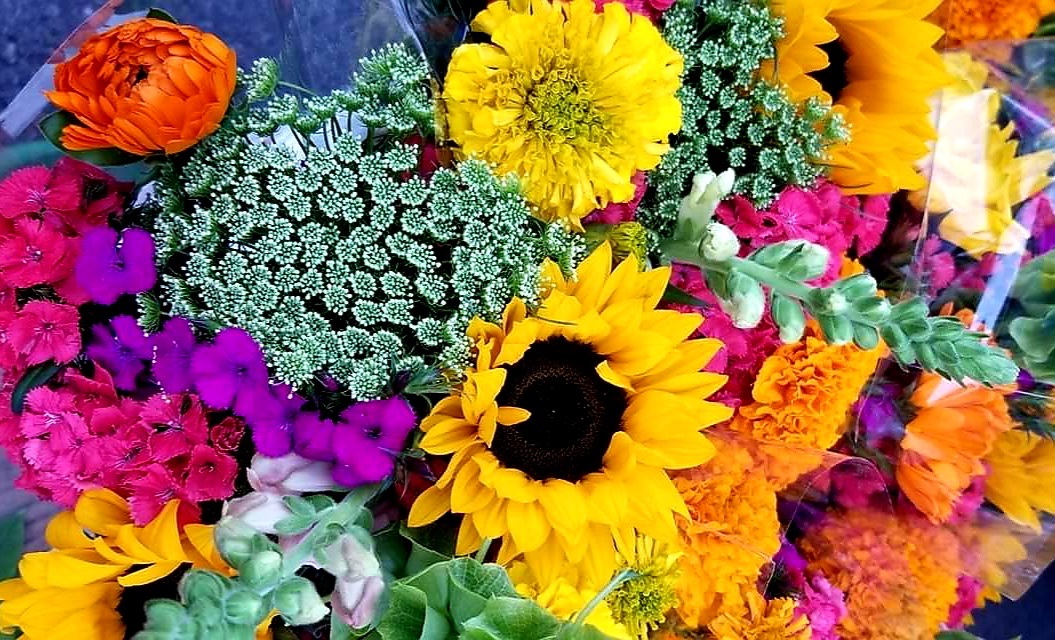 Ways to make a virtual Mother’s Day special